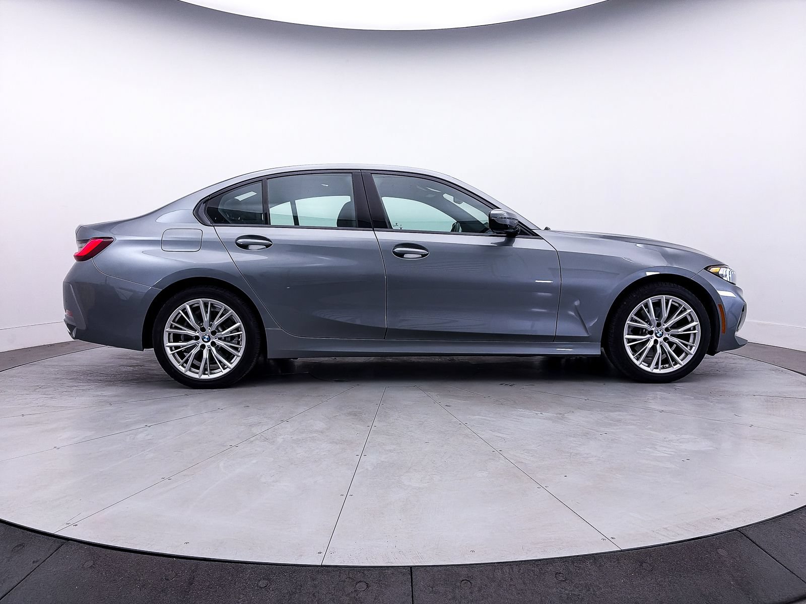 Used 2023 BMW 330i Sedan RWD image 42