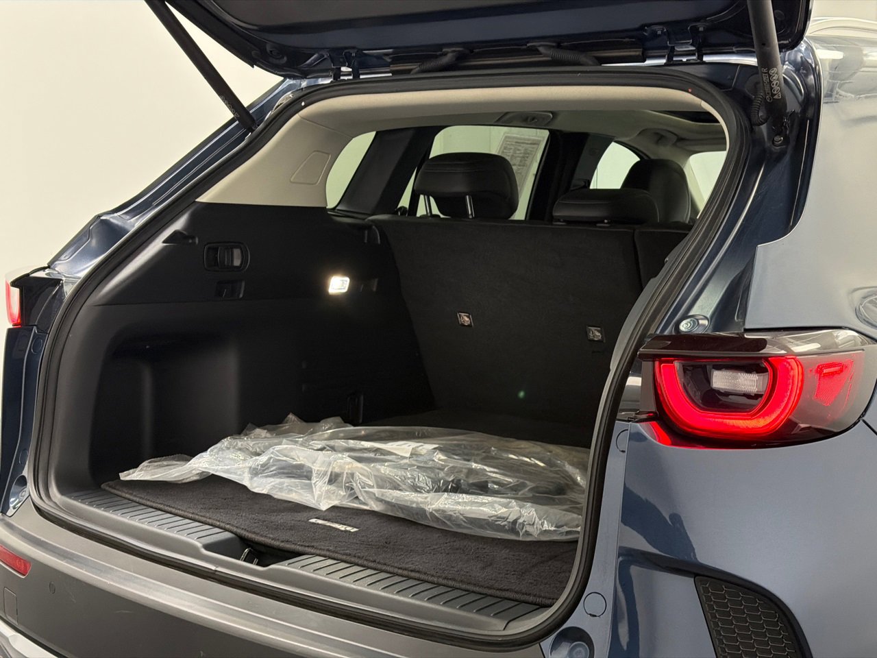 Used 2023 MAZDA CX-50 2.5 Turbo w/ Cargo Package image 8