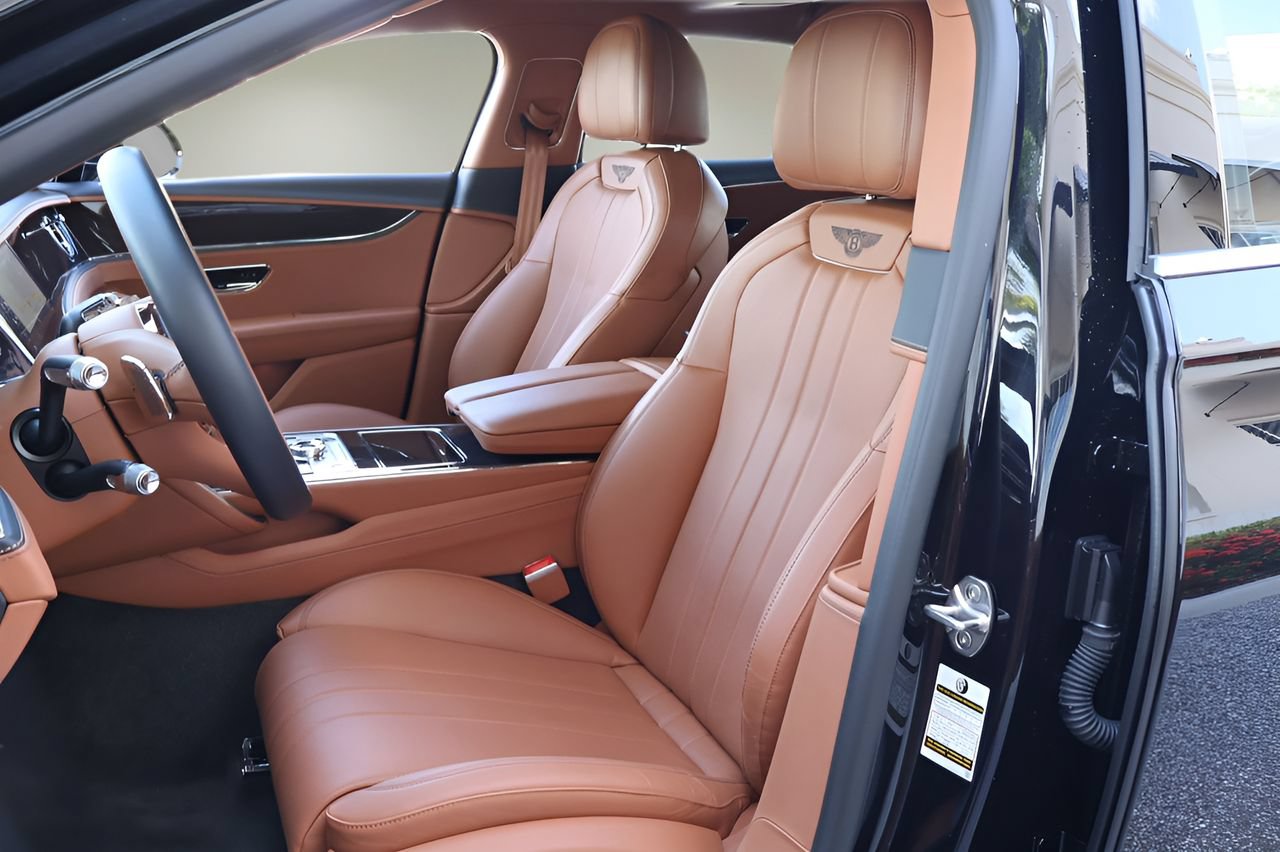 Used 2024 Bentley Flying Spur V8 AWD/4WD image 15