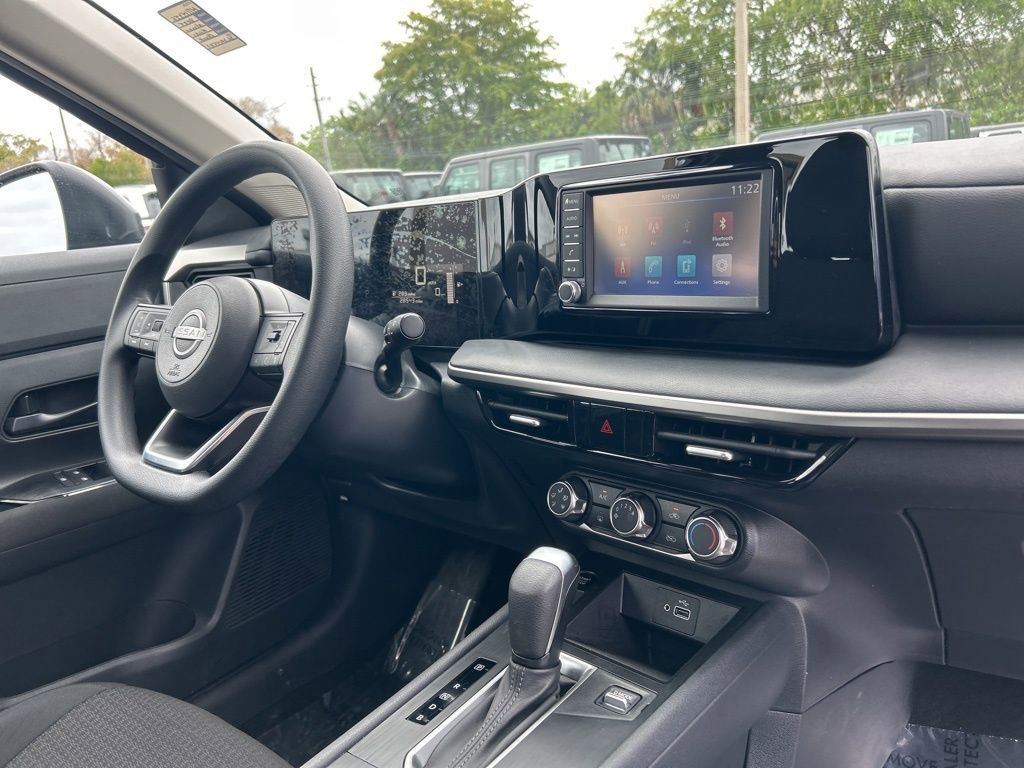 Used 2025 Nissan Kicks S FWD image 24
