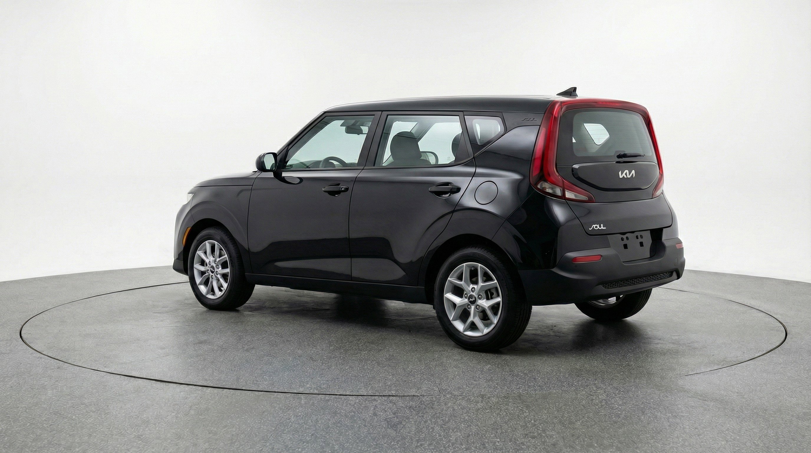 Used 2025 Kia Soul LX w/ LX Technology Package image 6