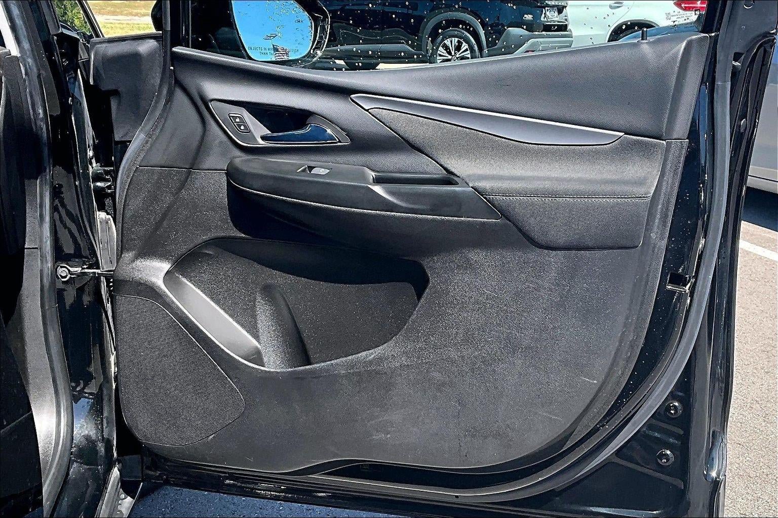Used 2022 Chevrolet Bolt LT FWD image 24