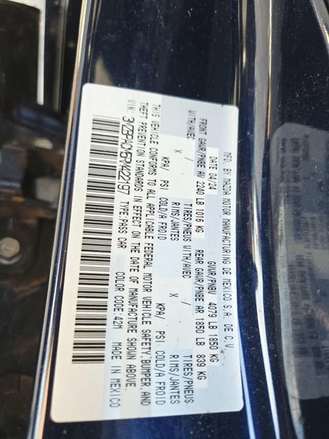 Used 2024 MAZDA MAZDA3 s FWD image 34