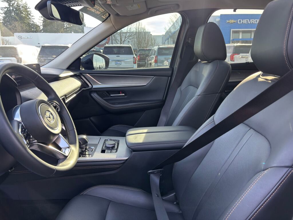 Certified 2024 MAZDA CX-90 Plug-In Hybrid w/ Premium Pkg image 16