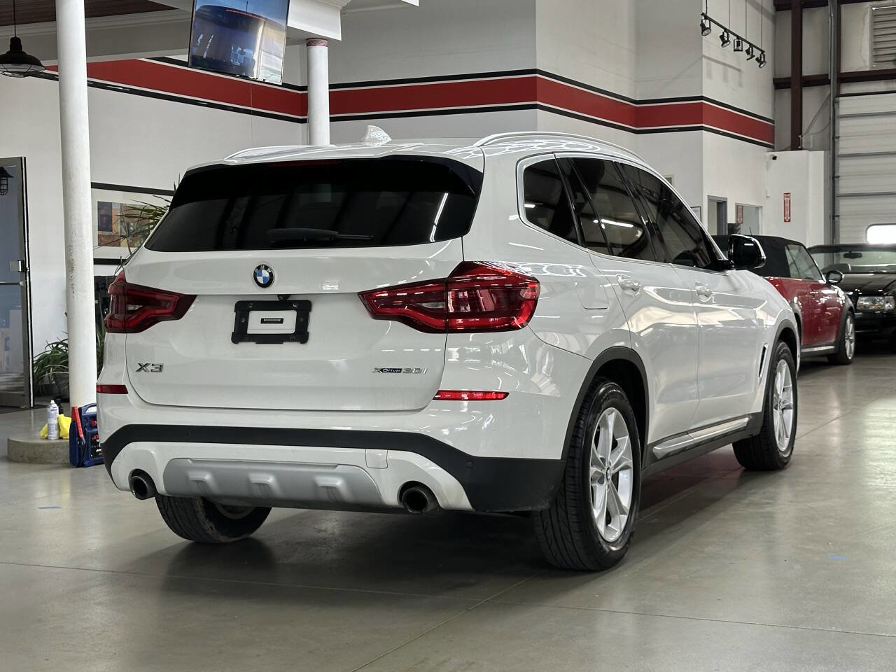 Used 2019 BMW X3 xDrive30i w/ Convenience Package AWD/4WD image 2