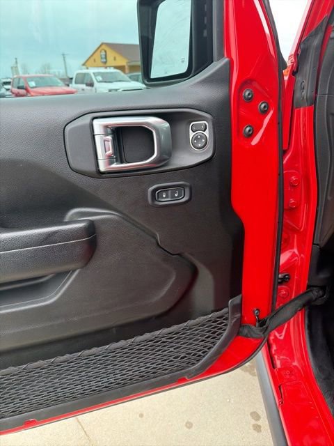 Used 2022 Jeep Wrangler Unlimited Rubicon w/ Cold Weather Group image 25