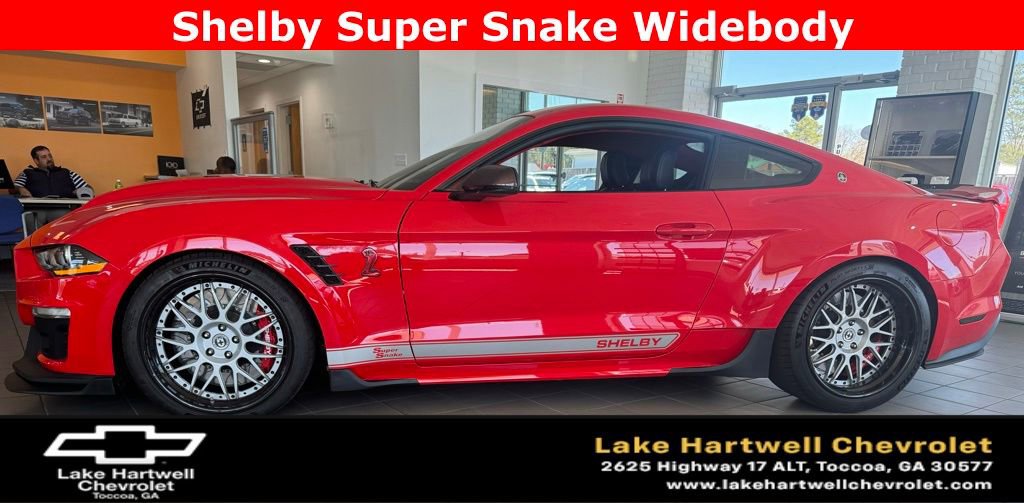 Used 2018 Ford Mustang GT Premium w/ GT Performance Package RWD image 14