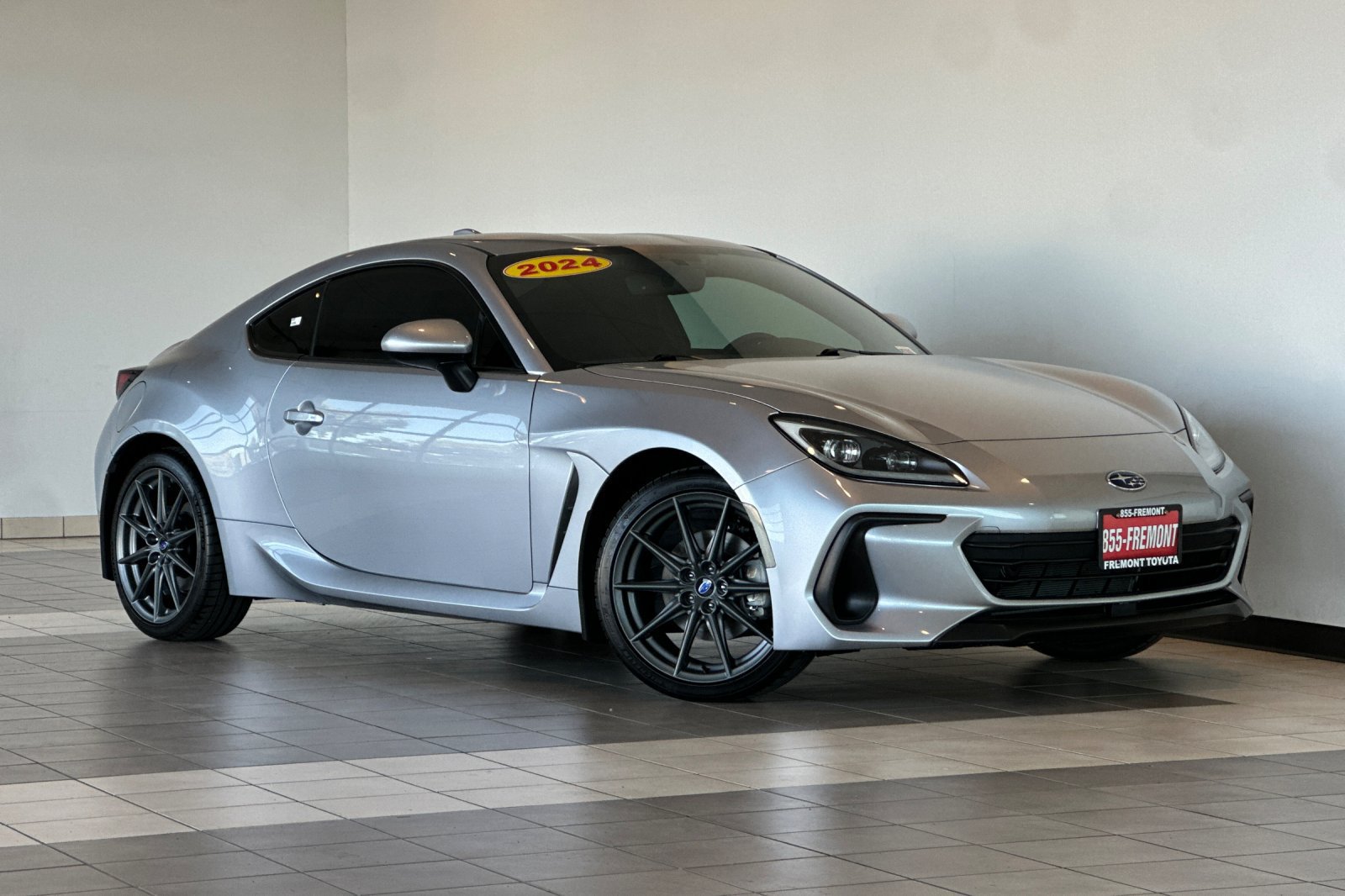 Used 2024 Subaru BRZ Limited RWD image 2