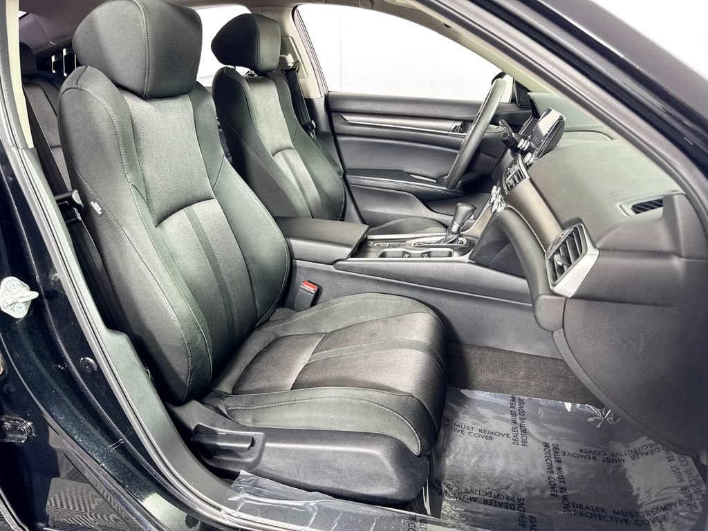 Used 2018 Honda Accord EX image 31