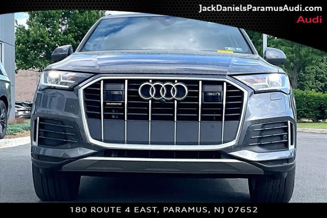 Used 2023 Audi Q7 2.0T Premium w/ Convenience Package AWD/4WD image 3