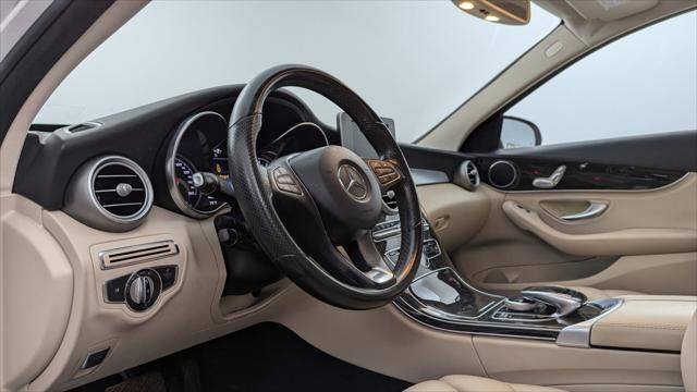 Used 2015 Mercedes-Benz C 300 Sedan image 24