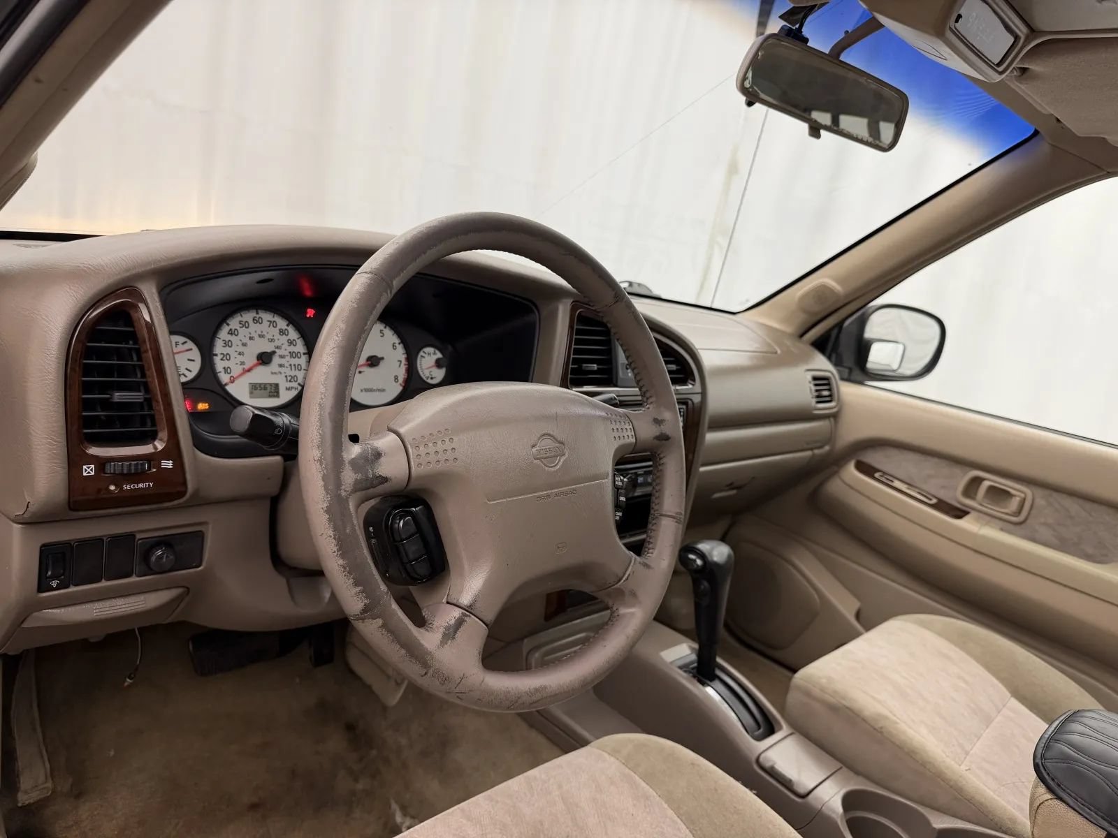 Used 2001 Nissan Pathfinder LE RWD image 10