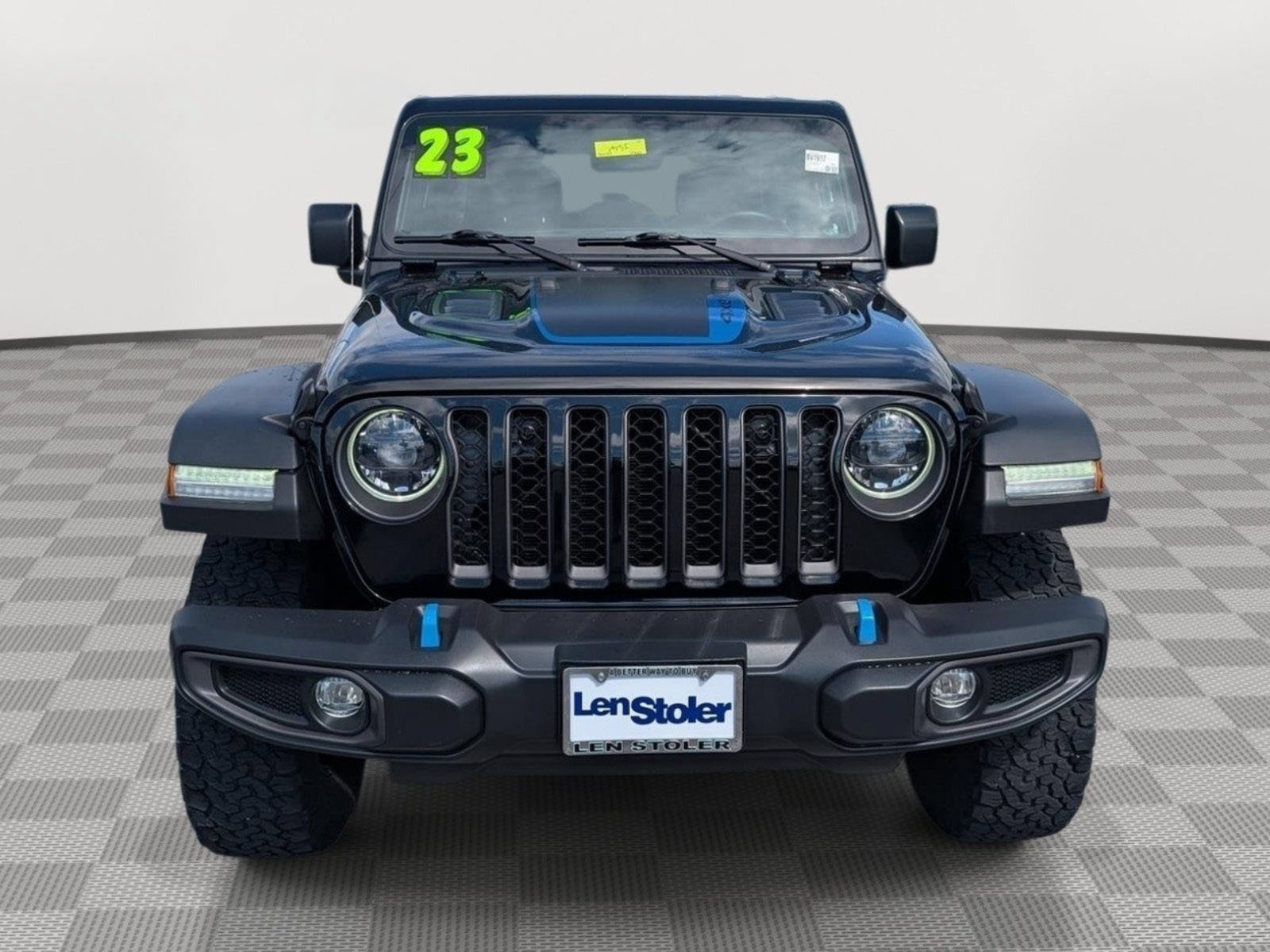 Used 2023 Jeep Wrangler Unlimited Rubicon 4xe w/ Cold Weather Group AWD/4WD image 8