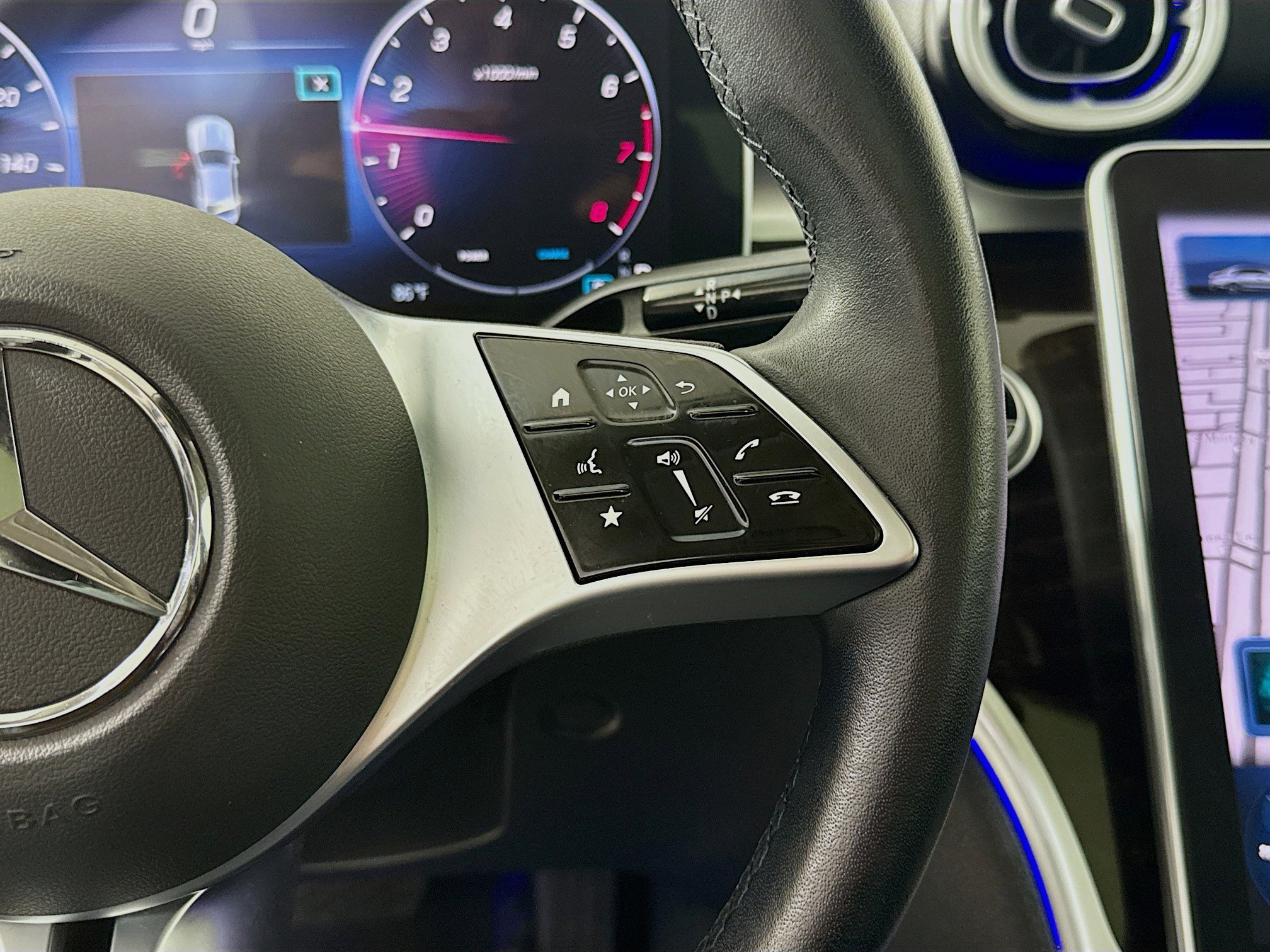 Used 2022 Mercedes-Benz C 300 C 300 w/ Pinnacle Trim Package image 15