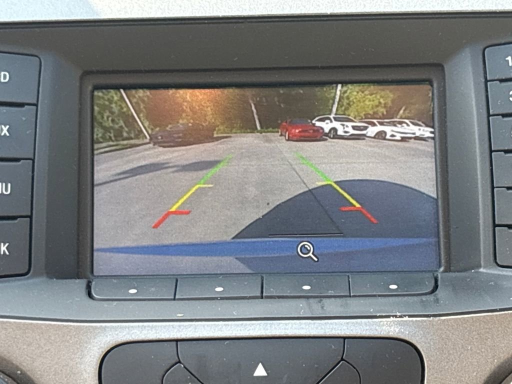 Certified 2017 Ford Taurus SE image 26