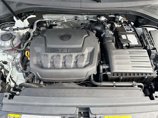 Used 2021 Volkswagen Tiguan SE R-Line image 25