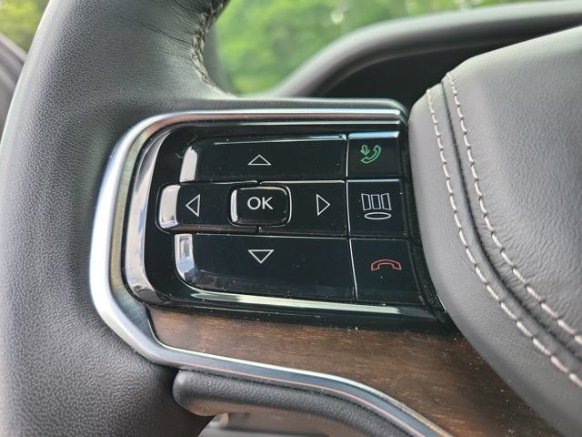 Used 2023 Jeep Grand Wagoneer L Series II AWD/4WD image 36