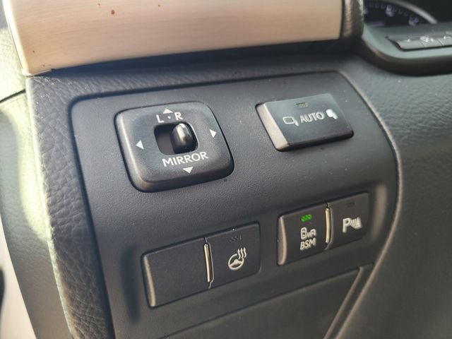 Used 2016 Lexus LS 460 w/ Comfort Package RWD image 19
