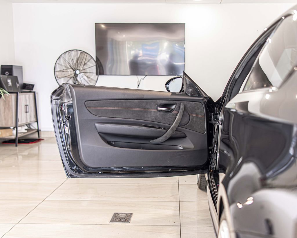 Used 2011 BMW 1 Series M RWD image 30