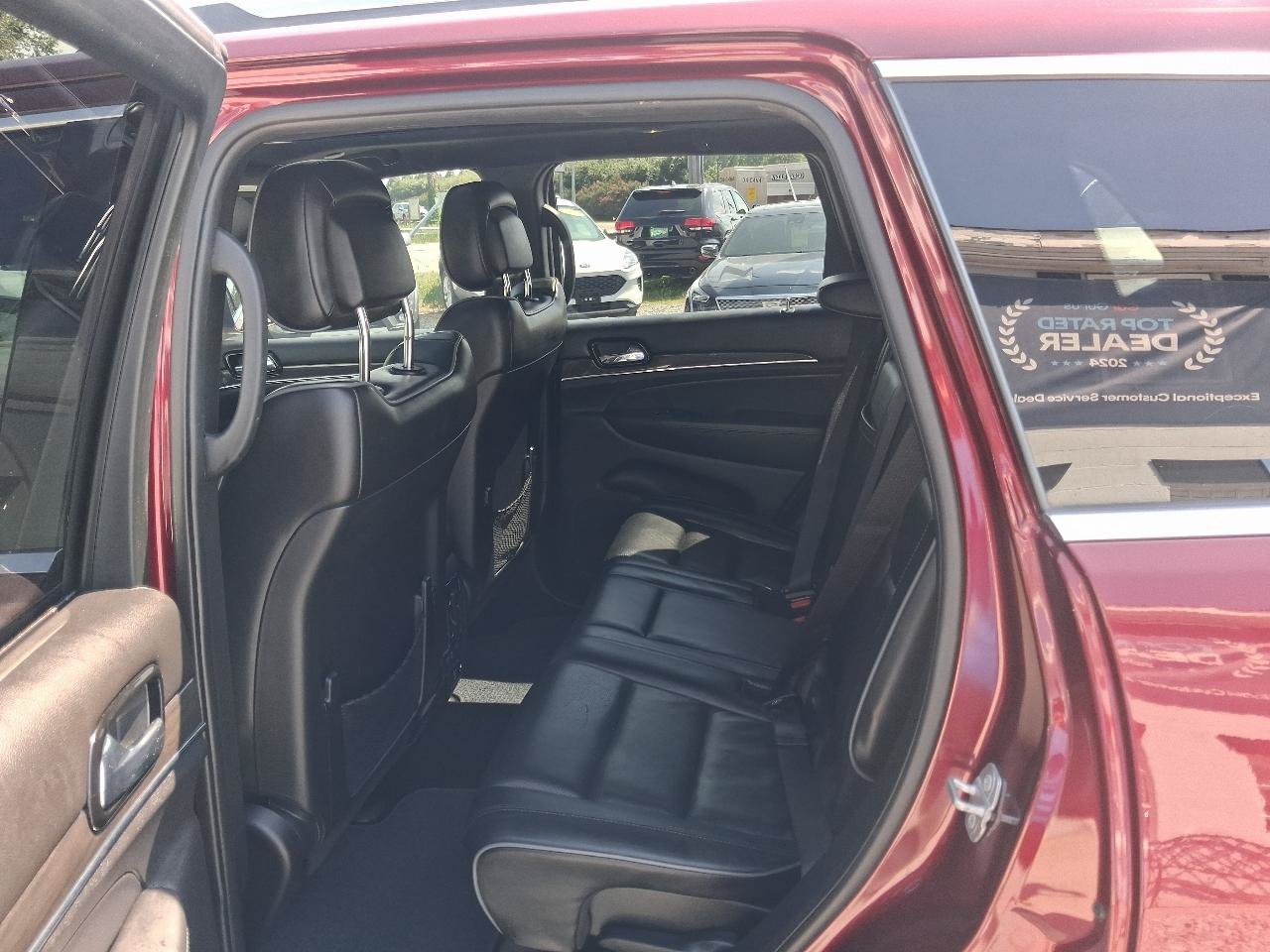 Used 2021 Jeep Grand Cherokee Overland AWD/4WD image 19