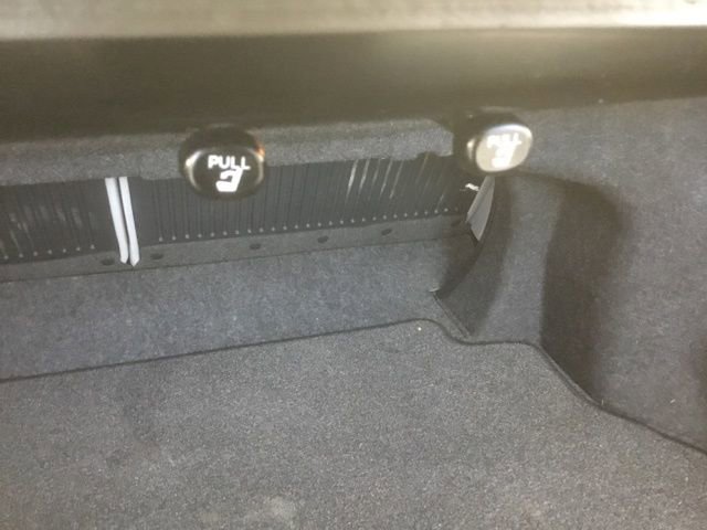 Used 2012 Toyota Camry LE image 22