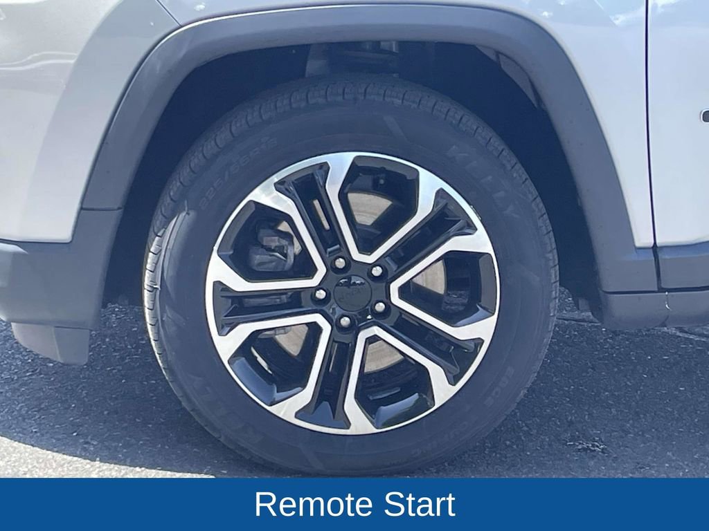 Certified 2023 Jeep Compass Limited AWD/4WD image 12