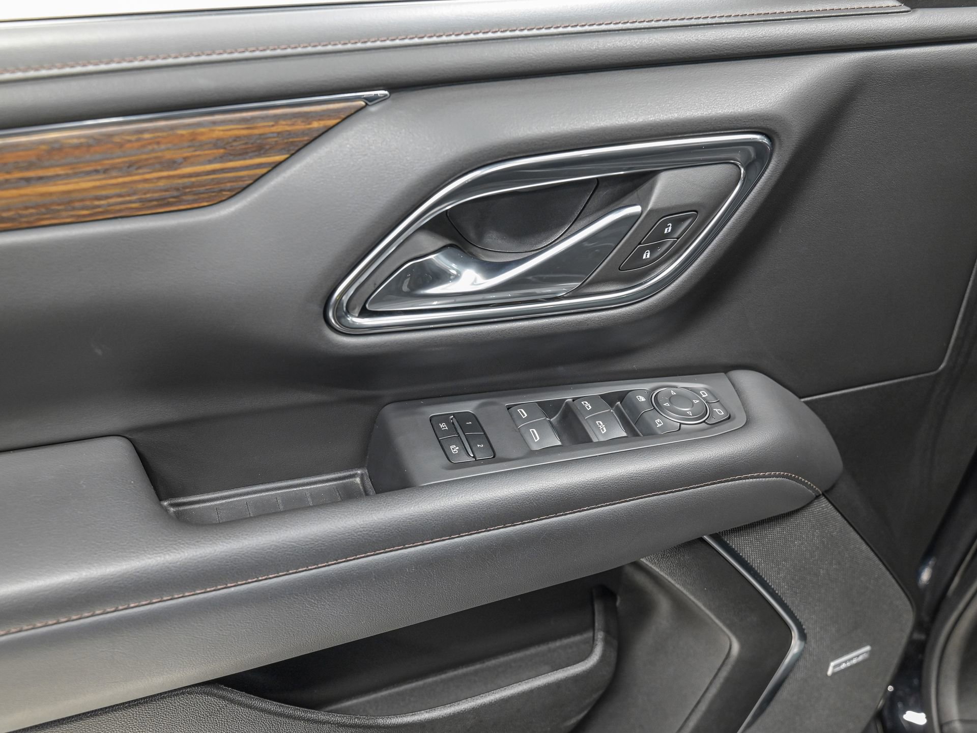 Used 2023 Chevrolet Tahoe High Country w/ Premium Package 2 image 13