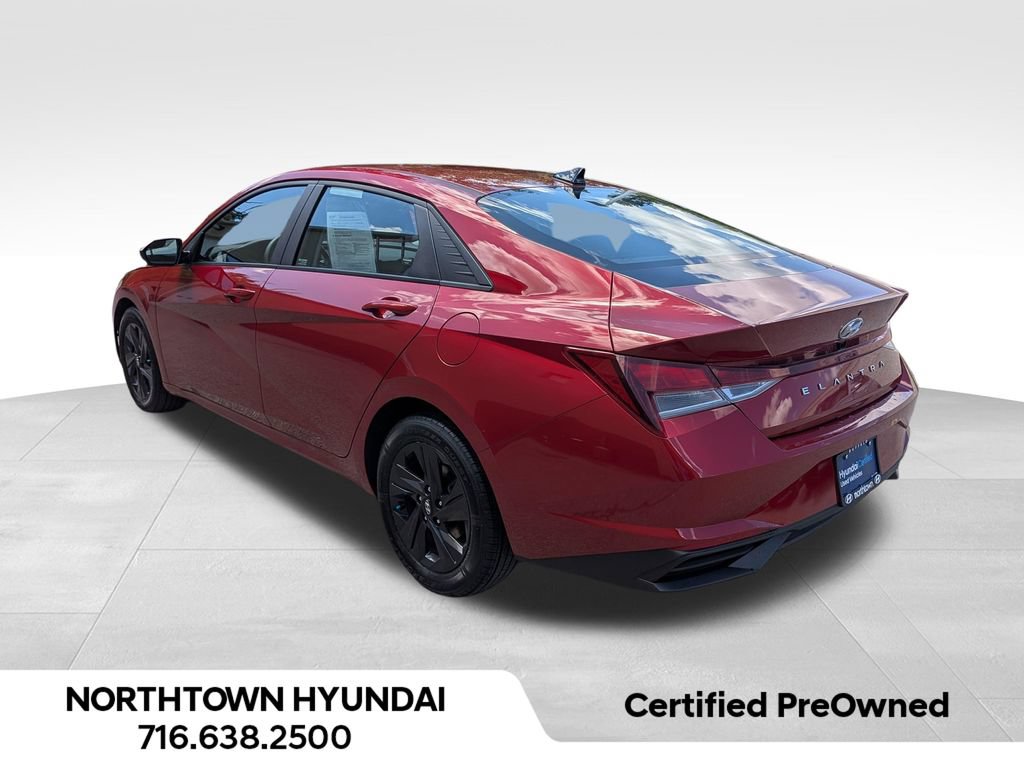 Used 2023 Hyundai Elantra SEL FWD image 4