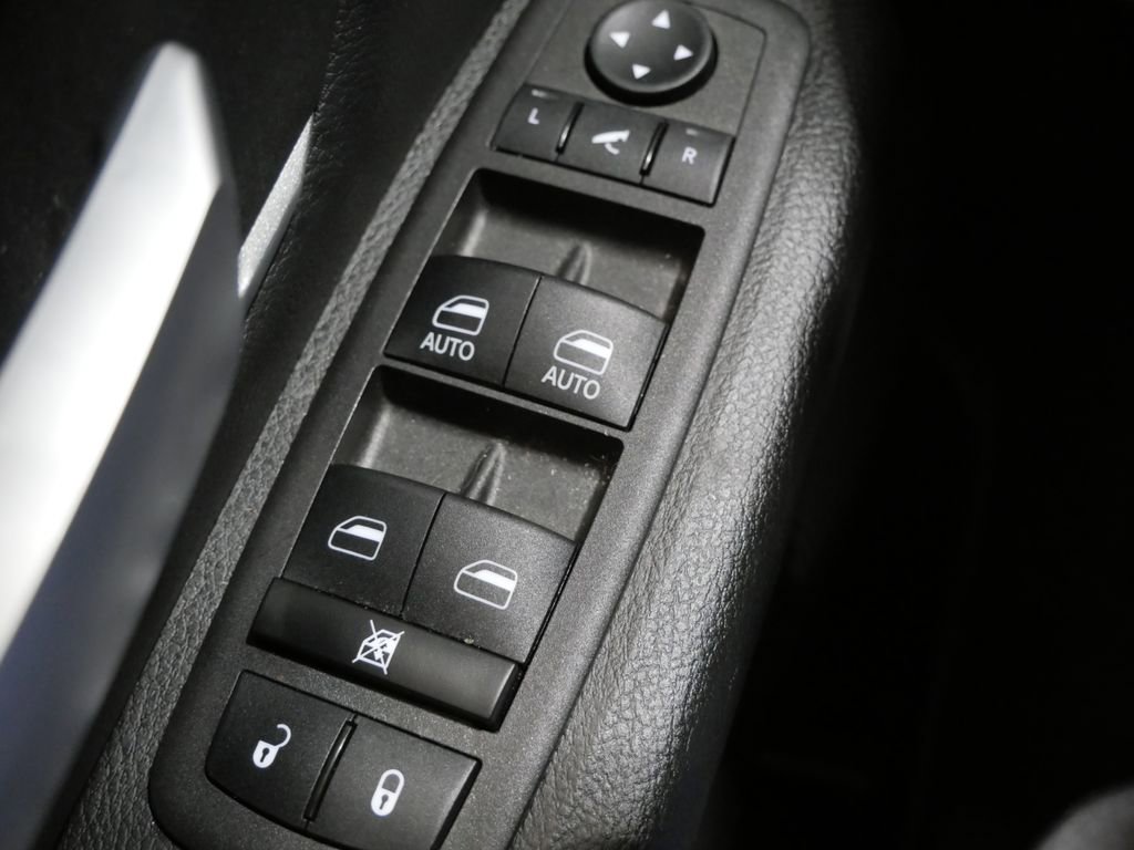 Used 2023 RAM 1500 Big Horn image 11