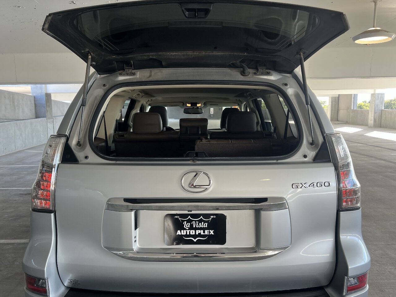Used 2018 Lexus GX 460 Premium w/ Premium Package AWD/4WD image 32