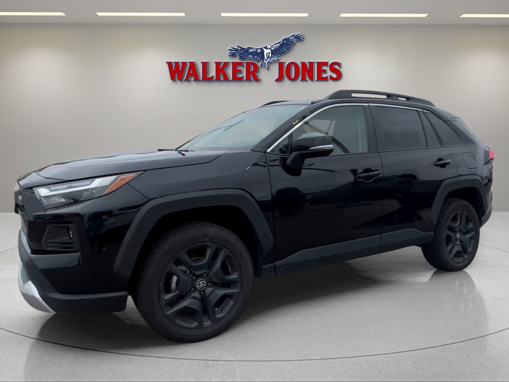 Used 2024 Toyota RAV4 Adventure AWD/4WD image 3