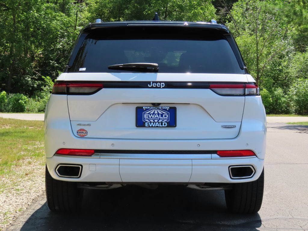 Certified 2025 Jeep Grand Cherokee Summit AWD/4WD image 19