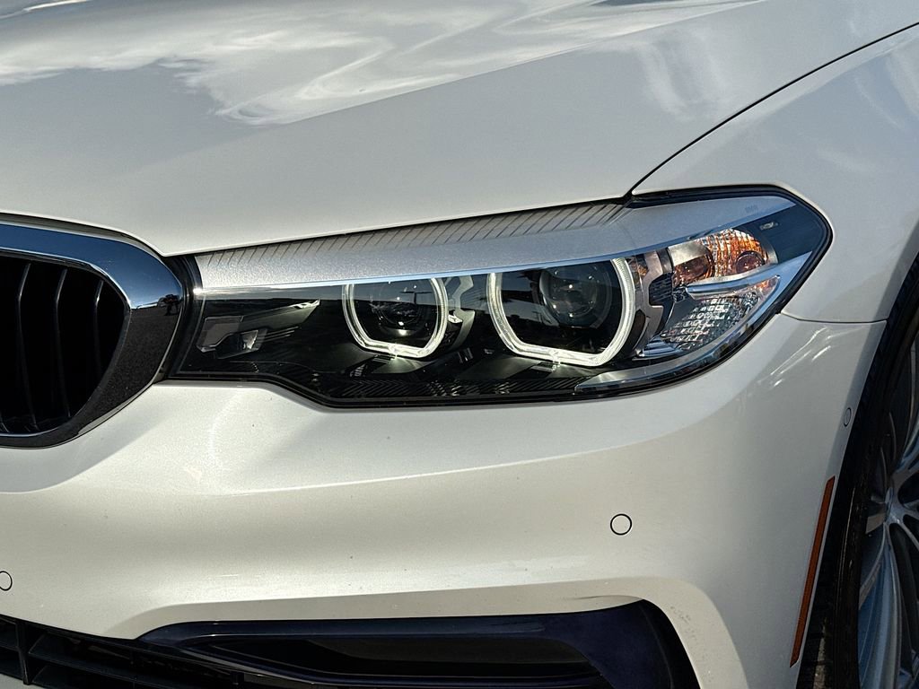 Used 2019 BMW 540i xDrive w/ Convenience Package image 9