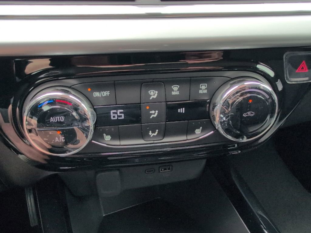 New 2026 Chevrolet Trax LT FWD image 19