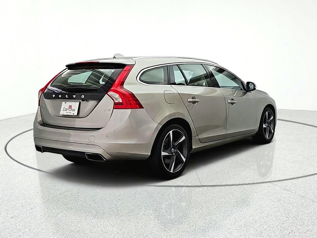 Used 2016 Volvo V60 T5 Platinum w/ Climate Package FWD image 7