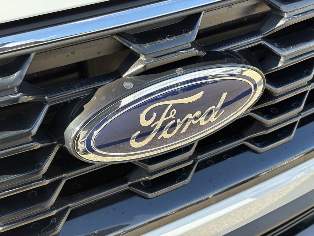 New 2026 Ford Escape ST-Line w/ Cold Weather Package image 9