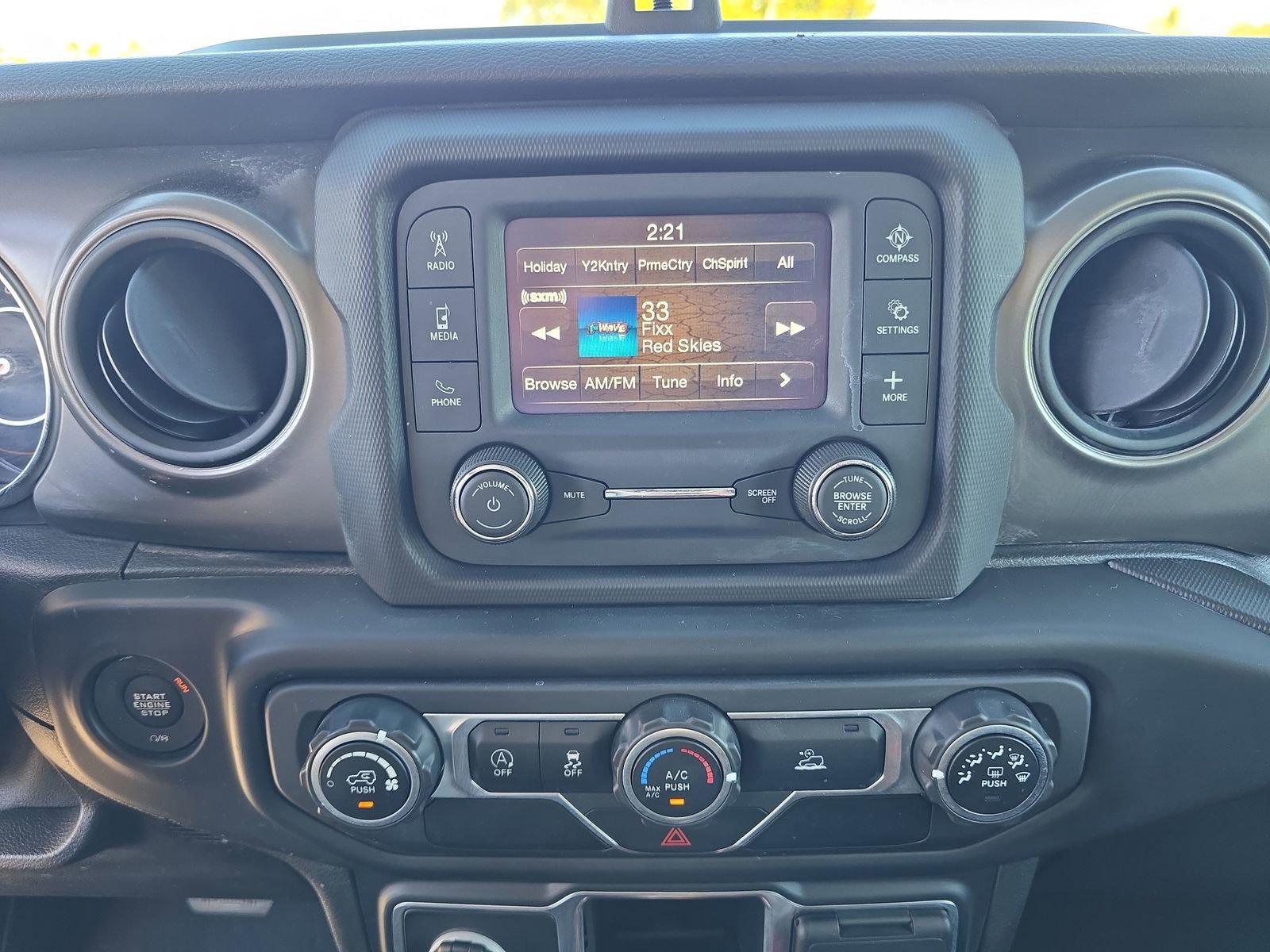 Used 2021 Jeep Wrangler Sport image 15