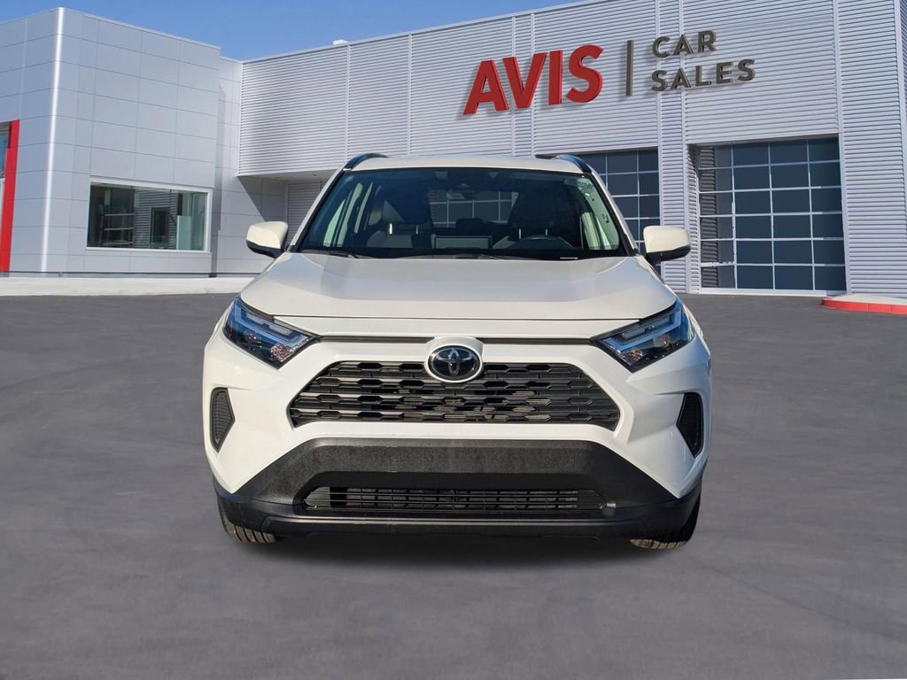 Used 2025 Toyota RAV4 XLE image 10