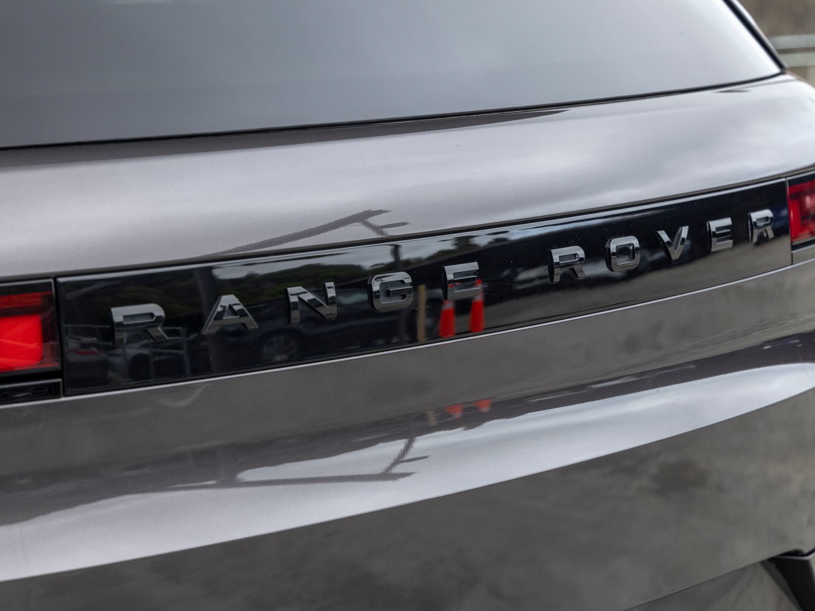 Used 2024 Land Rover Range Rover Sport Dynamic SE AWD/4WD image 18