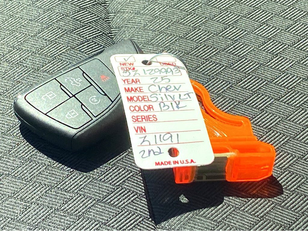 New 2025 Chevrolet Silverado 1500 LT image 30