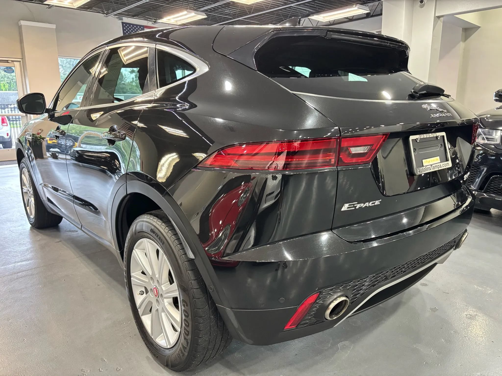 Used 2018 Jaguar E-PACE S AWD/4WD image 5