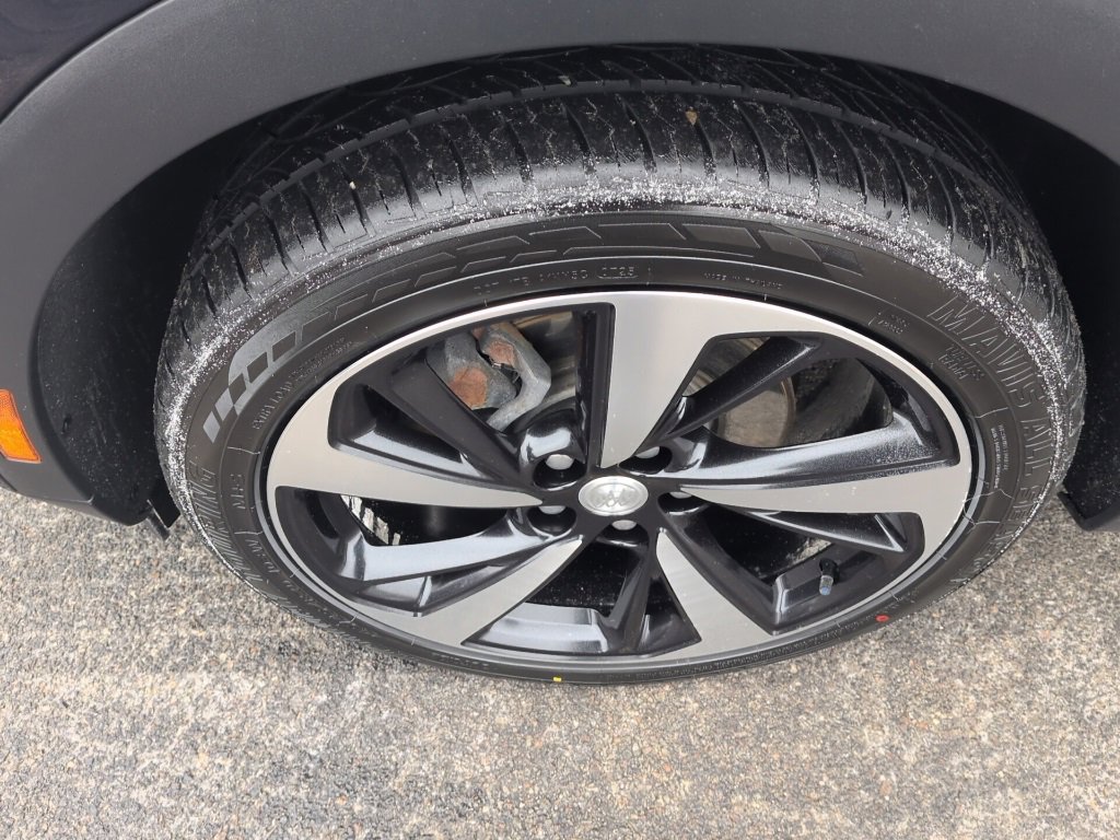 Used 2021 Buick Envision Essence w/ Technology Package I image 10