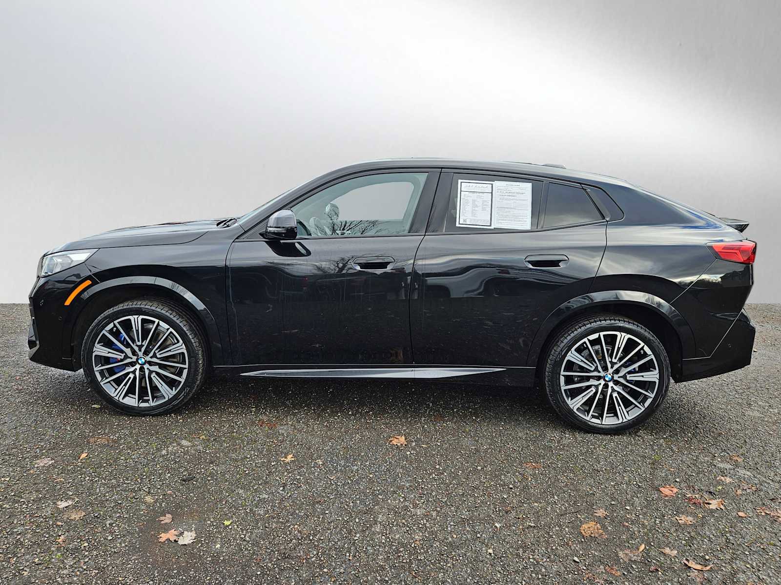 Used 2025 BMW X2 xDrive28i w/ Premium Package image 6