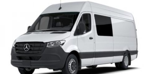 Used 2021 Mercedes-Benz Sprinter 4500 image 1