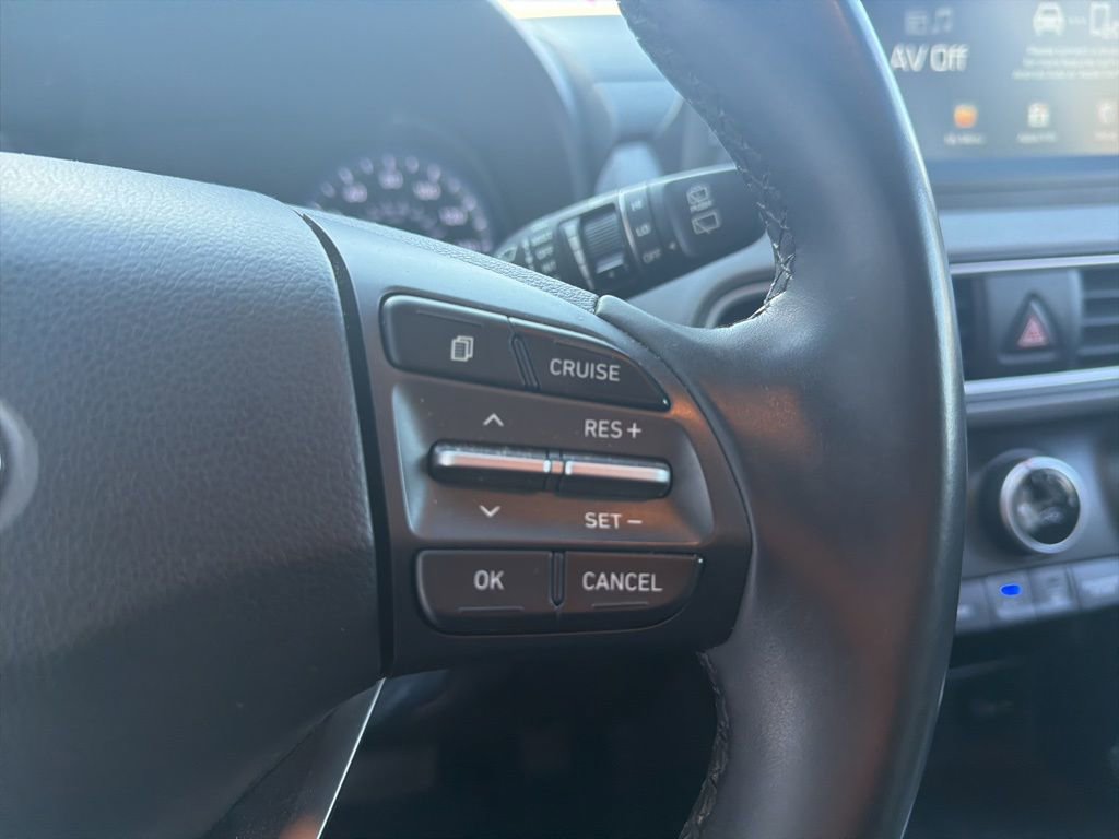 Used 2018 Hyundai Kona SEL image 32