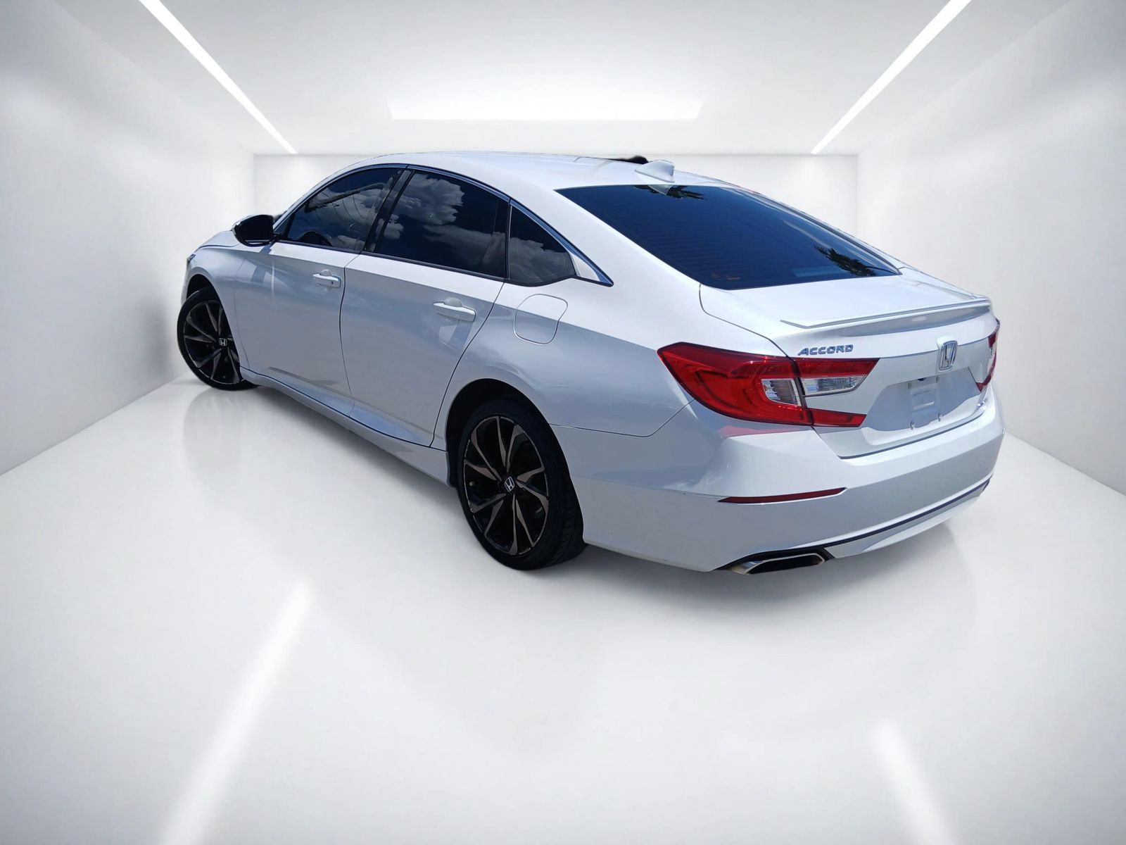 Used 2020 Honda Accord Sport image 5