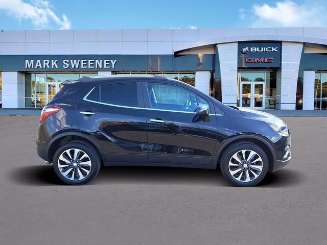 Used 2022 Buick Encore Preferred w/ Safety Package AWD/4WD image 32