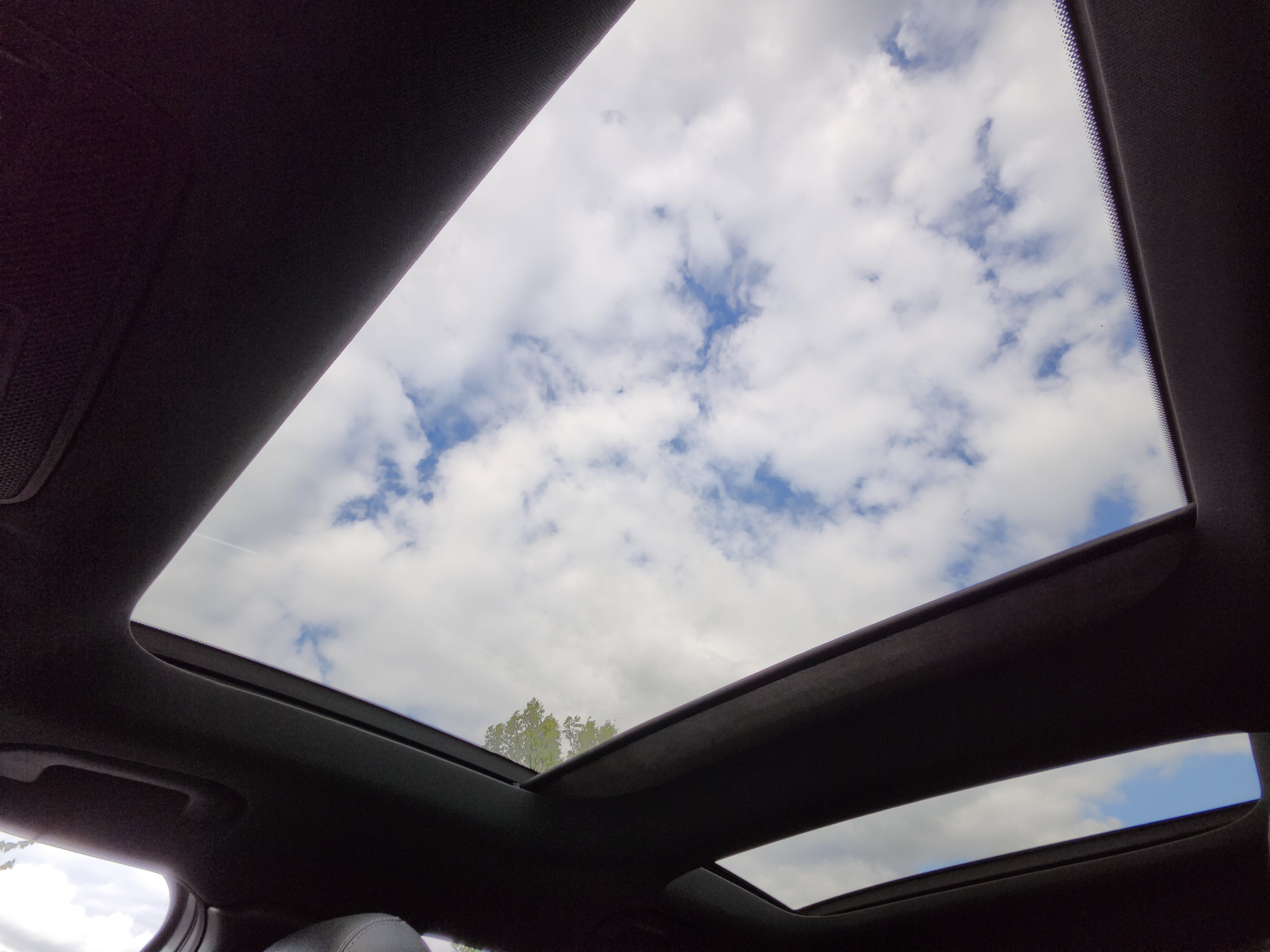 Used 2019 Mercedes-Benz GLA 250 4MATIC image 4