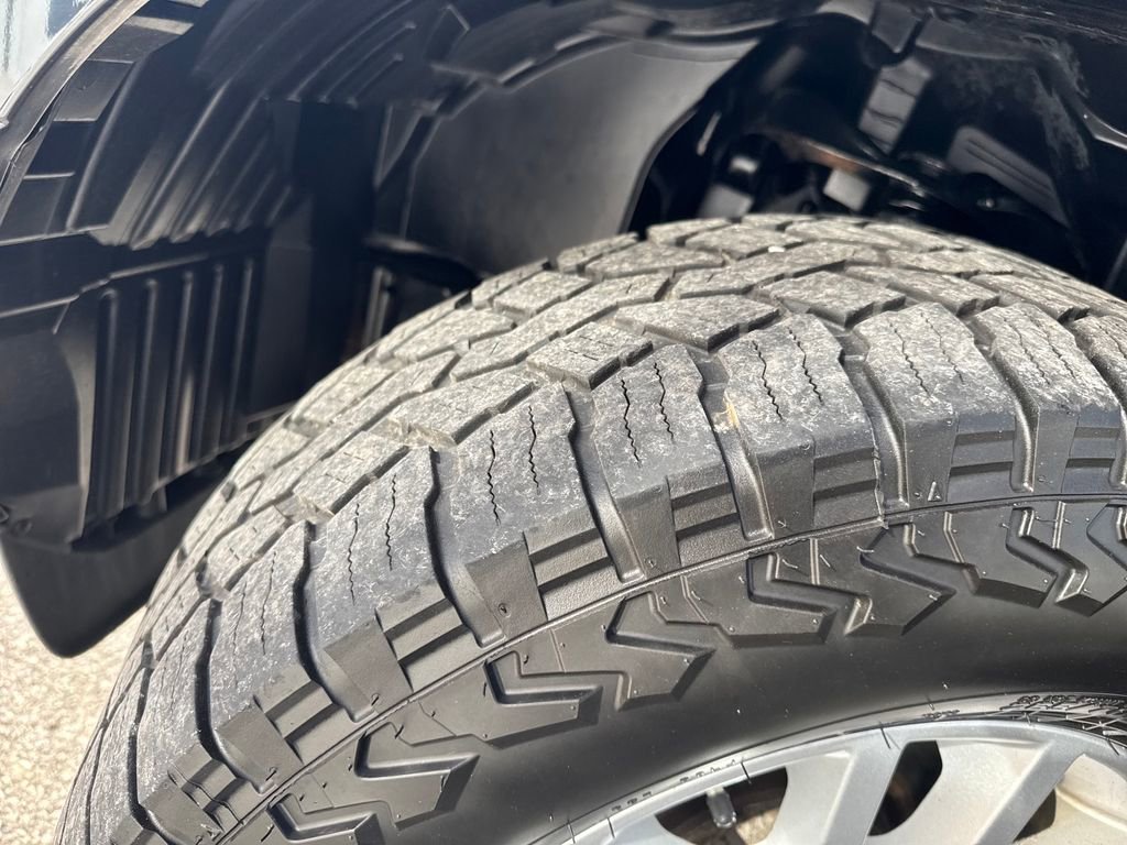 Used 2017 Nissan Frontier SV image 27