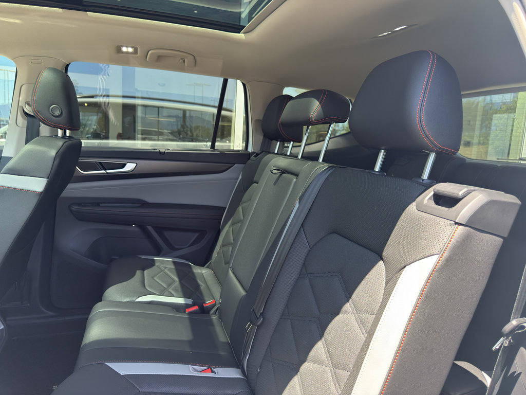 New 2025 Volkswagen Atlas Peak Edition SE image 14